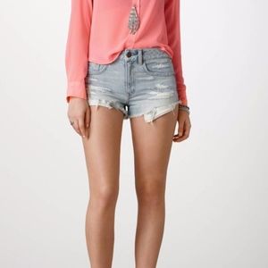 Light Wash High Wasted "Festival Shorts"